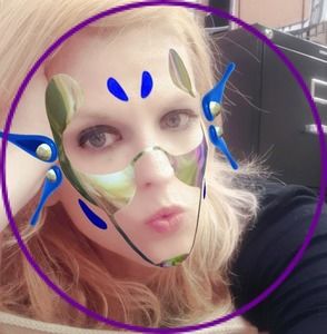 Meet your Posher, Claire